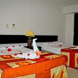 Standard Queen Suite